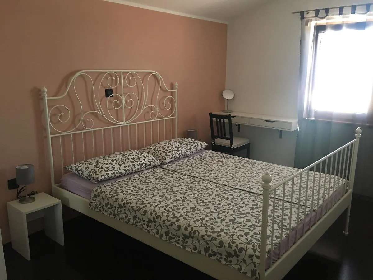Ližnjan Apartments Ceh 0*,  קרואטיה